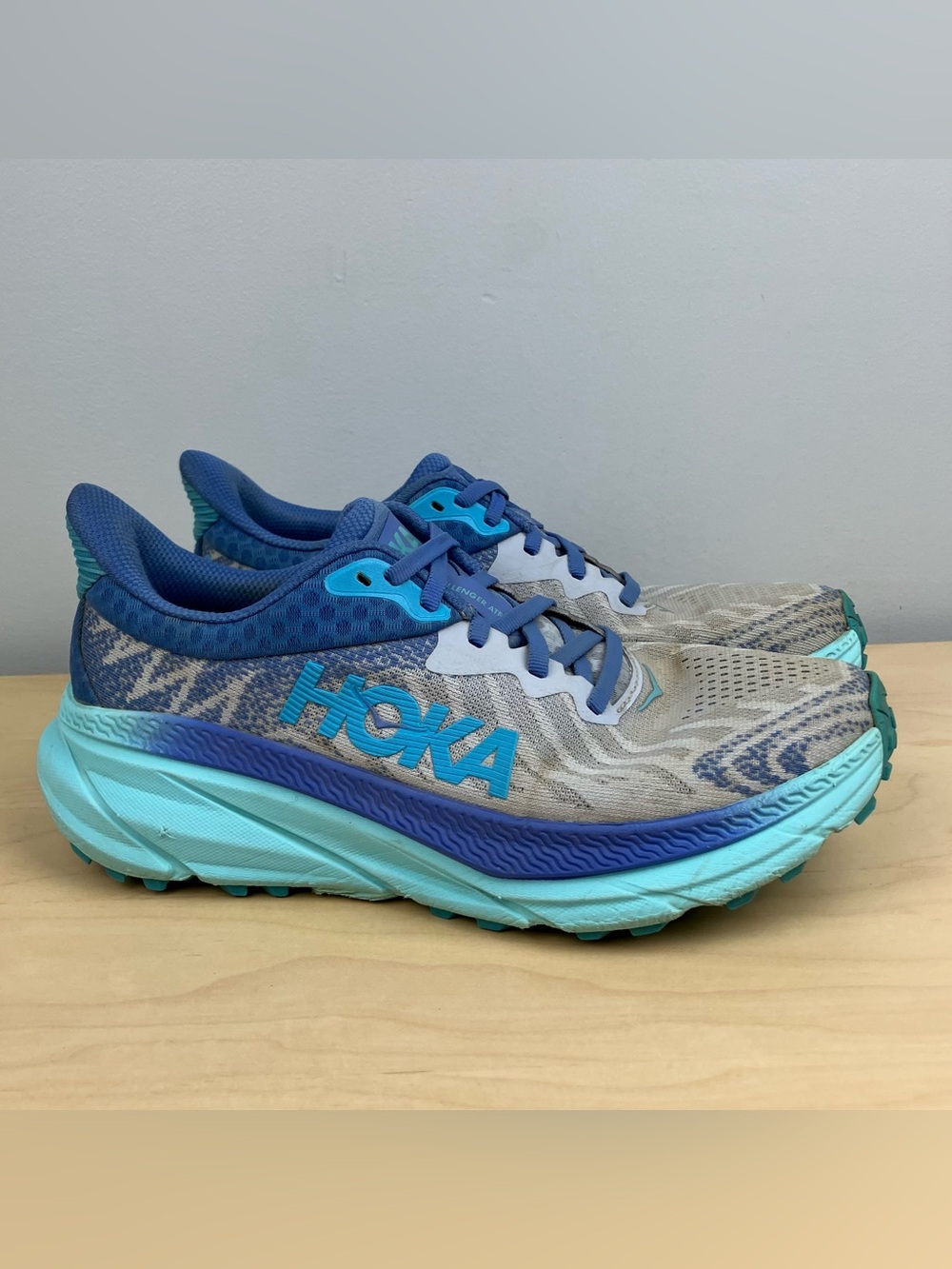 Hoka One One Women’s Size 8.5 B Challenger ATR 7 Blue Athletic Running Shoes
